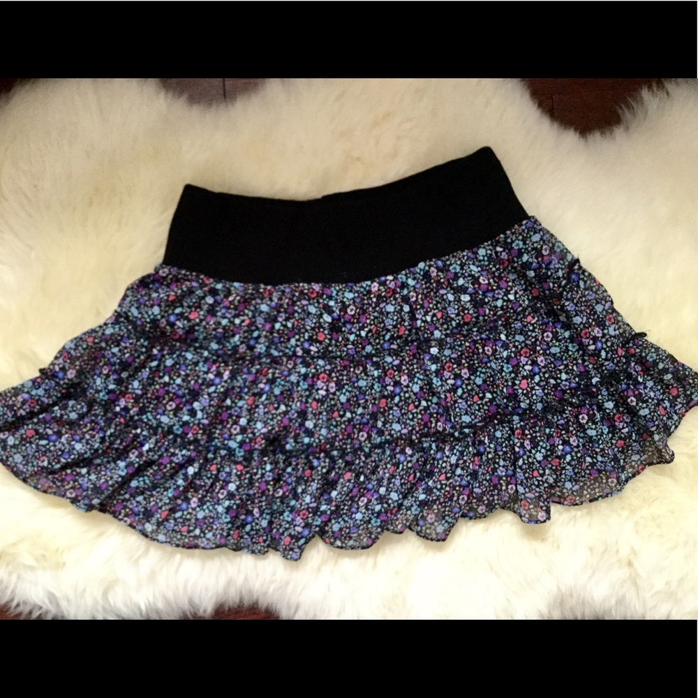 H&M Divided Comfy Summery Floral Elastic Waist Mini Skirt Sz S